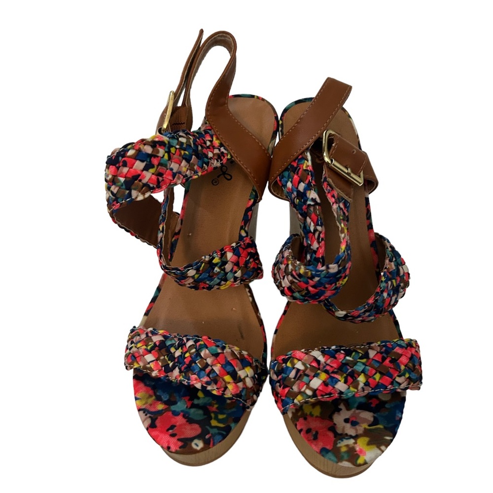 Qupid floral print braided wedges